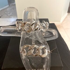 Kenneth Cole clear Naveen Chain Jelly Slippers